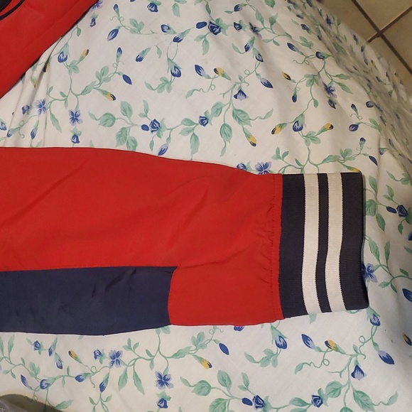 Tommy Hilfiger windbreaker - Picture 2 of 9